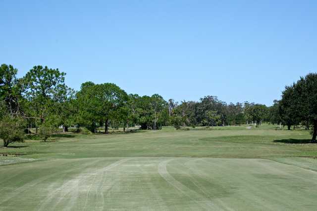 Riviera Country Club