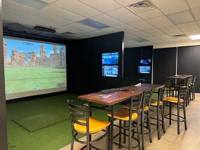 Iron Throne Indoor Golf Club